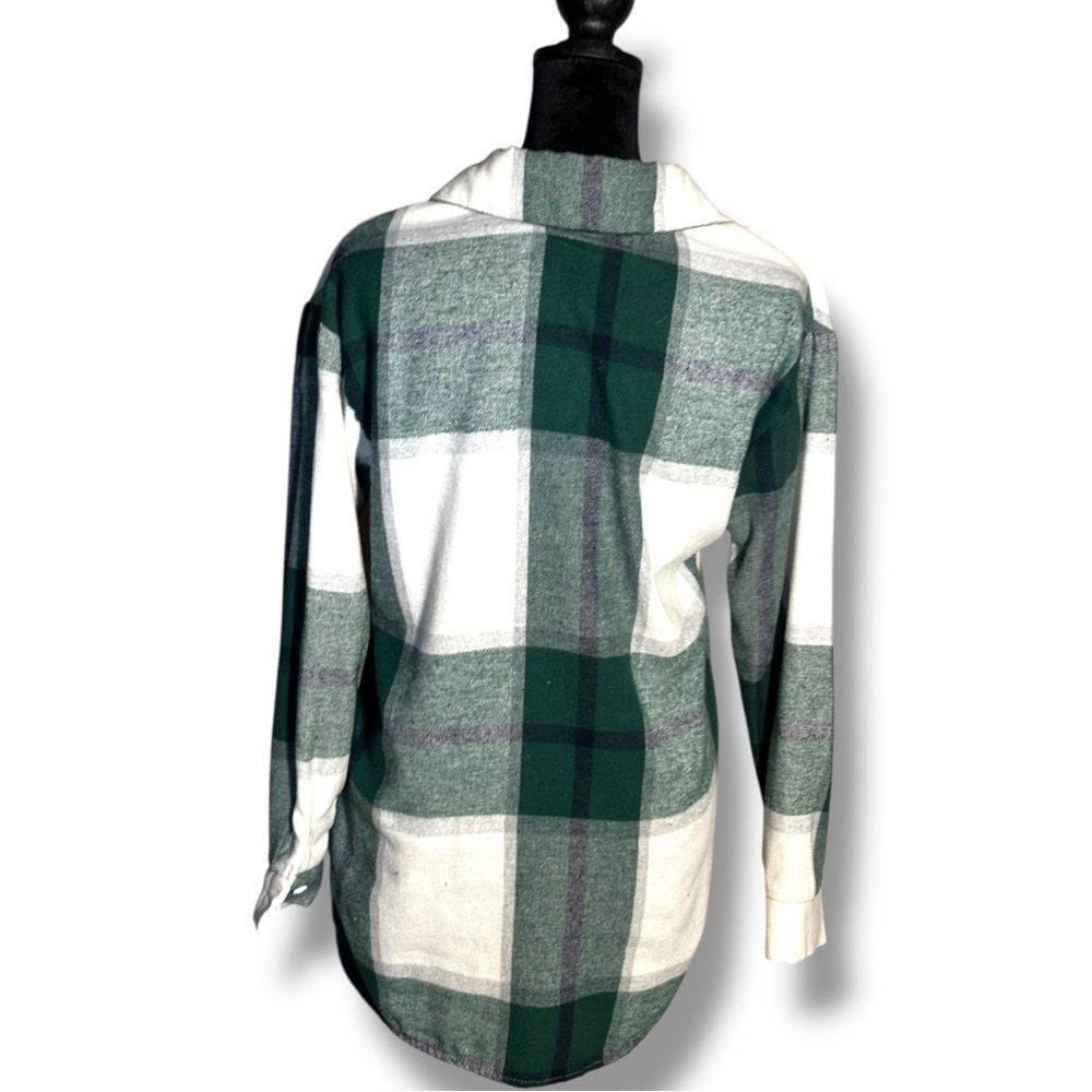 Shein Plaid Flannel Green and White Button-Up Womens Long Sleeve Shirt - Picture 6 of 15